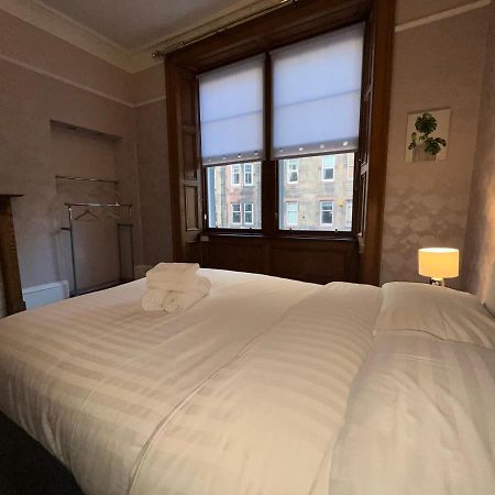 Bright 3 Bedroom Edinburgh City Apt Luaran gambar