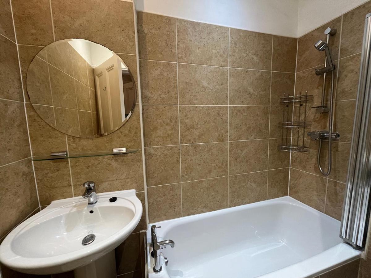 Bright 3 Bedroom Edinburgh City Apt Luaran gambar