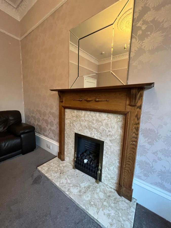 Bright 3 Bedroom Edinburgh City Apt Luaran gambar