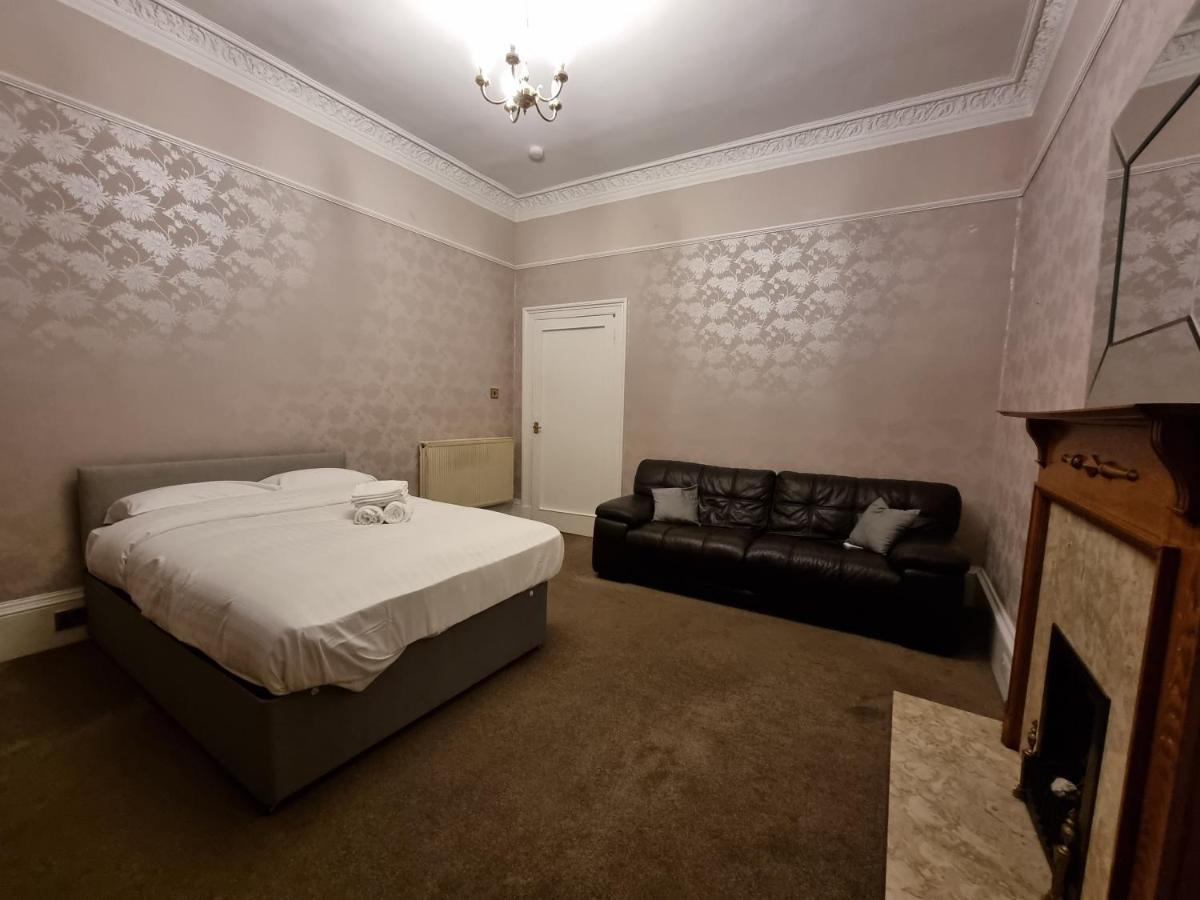 Bright 3 Bedroom Edinburgh City Apt Luaran gambar