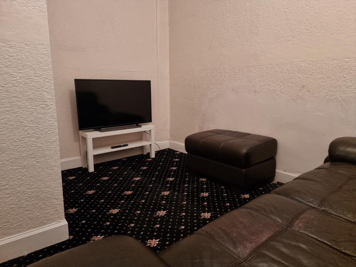 Bright 3 Bedroom Edinburgh City Apt Luaran gambar